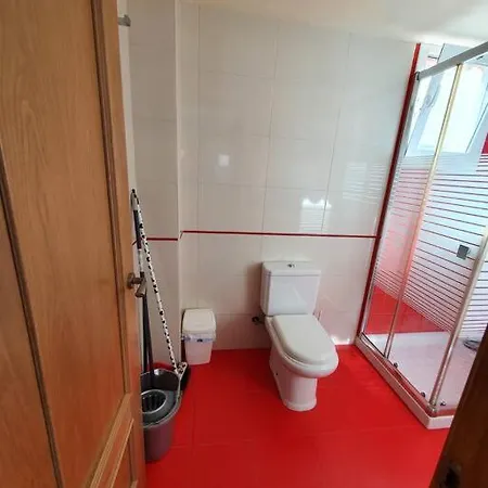 D With Heated Swimming Pool, Jacuzzi, Waterfall, Heating Is Extra *