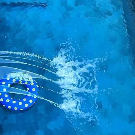 Διαμέρισμα D With Heated Swimming Pool, Jacuzzi, Waterfall, Heating Is Extra *