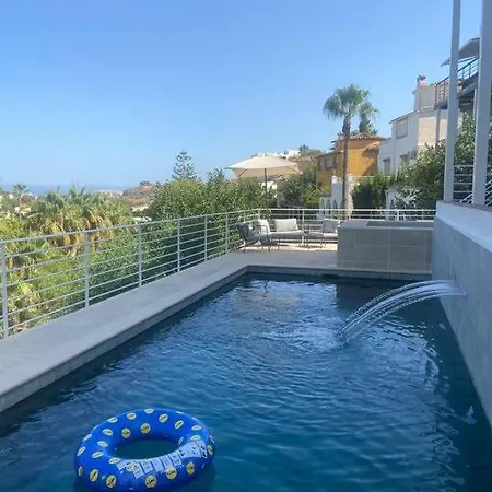 Διαμέρισμα D With Heated Swimming Pool, Jacuzzi, Waterfall, Heating Is Extra