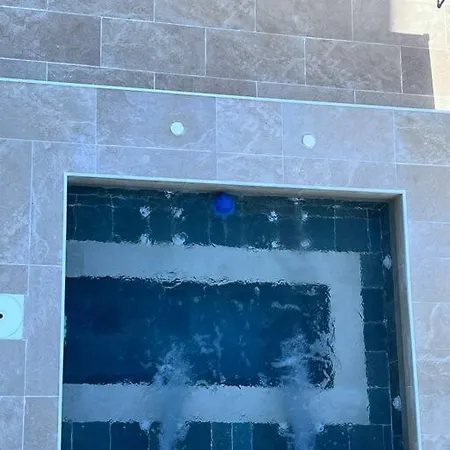 D With Heated Swimming Pool, Jacuzzi, Waterfall, Heating Is Extra * Benalmádena